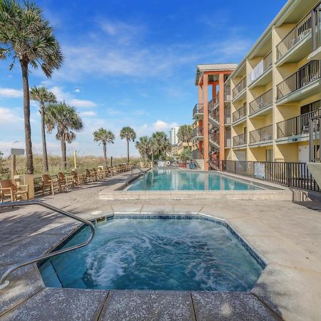 Ramada By Wyndham Panama City Beach / Beachfront Екстериор снимка